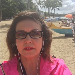 Meet your Posher, Nancy